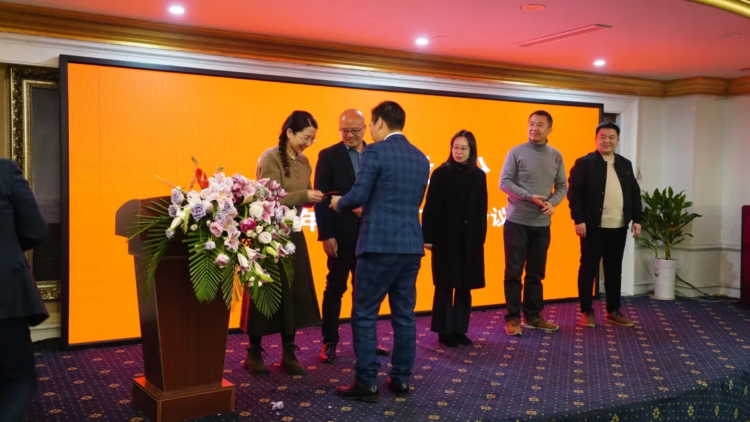 江蘇華展環境藝術股份有限公司.jpg
